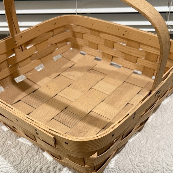 PeteboroTan Woven Basket with Handle - Picture 6 of 6